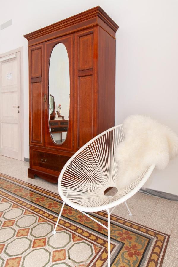 Modern Comfort, Poetic Charm Rom Eksteriør billede